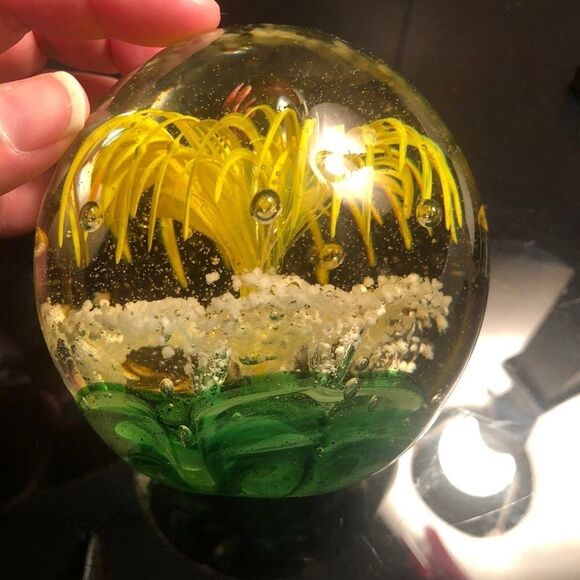 Art Glass Paperweight  ISP home - Picture 2 of 5